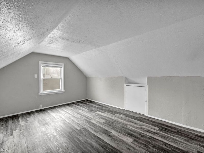 17419 Lotus Drive, Cleveland, OH 44128 Photo 24