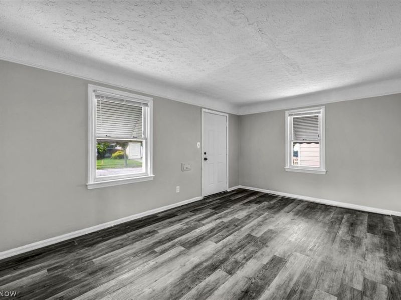 17419 Lotus Drive, Cleveland, OH 44128 Photo 8