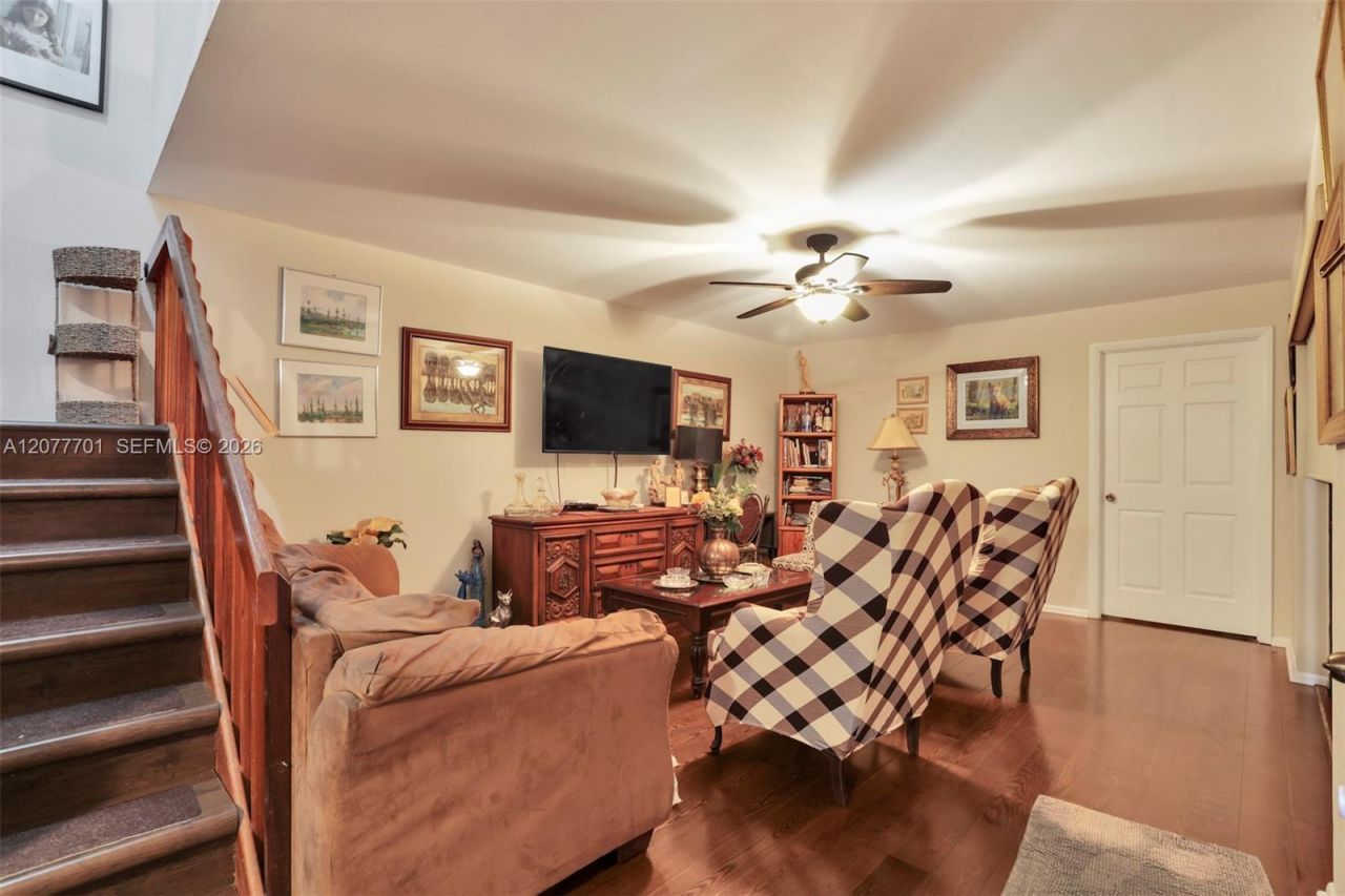 9139 SW 23rd St, Unit A, Davie, FL 33324 Photo