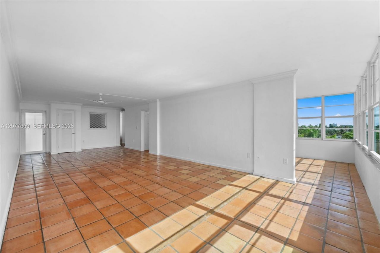 401 SE 25th Ave , Unit 605, Fort Lauderdale, FL 33301 Photo