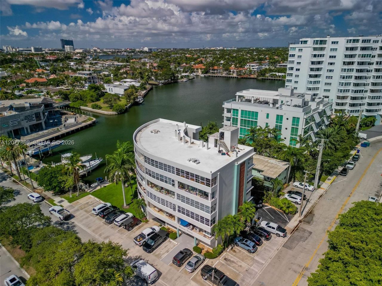 401 SE 25th Ave , Unit 605, Fort Lauderdale, FL 33301 Photo