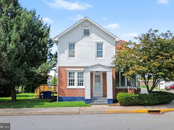 400 LINCOLN STREET, MIDDLETOWN, PA 17057