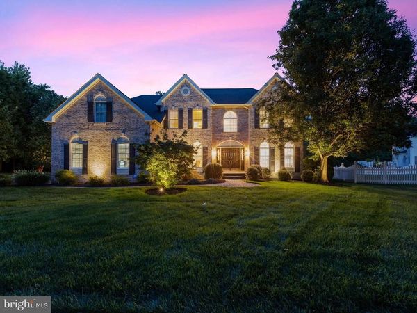 19 ANNESLEY DRIVE, GLEN MILLS, PA 19342