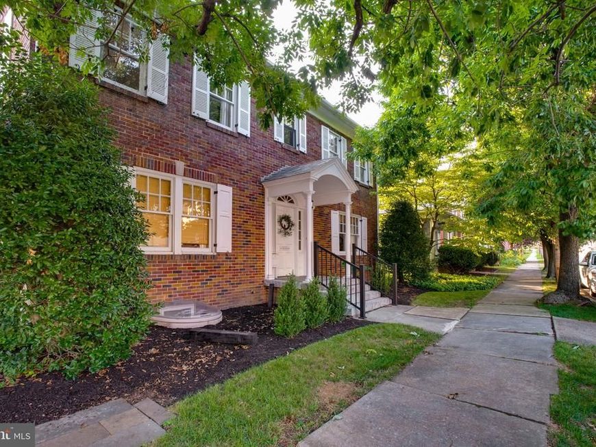 11 N College Street, Myerstown, PA 17067 Main Photo