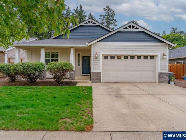 2243 Equestrian Lp SE, Salem, OR 97302
