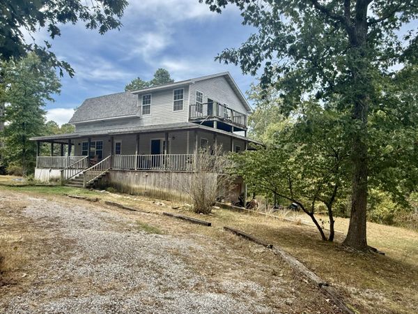 8083 Illinois Road , Houston, MO 65483