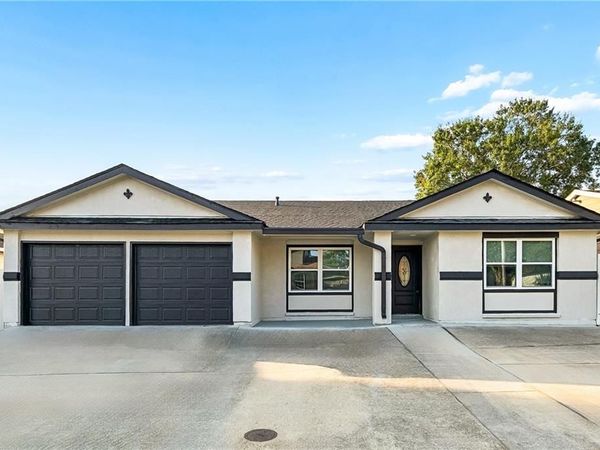 3737 RED CEDAR Lane, Harvey, LA 70058