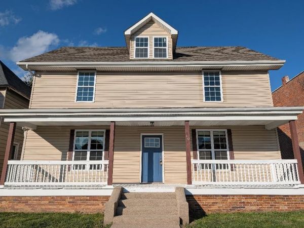 60 N London Street , Mount Sterling, OH 43143