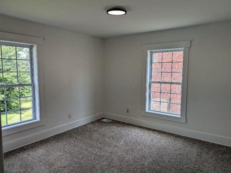 60 N London Street, Mount Sterling, OH 43143 Photo 14