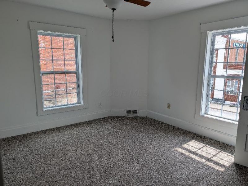60 N London Street, Mount Sterling, OH 43143 Photo 15