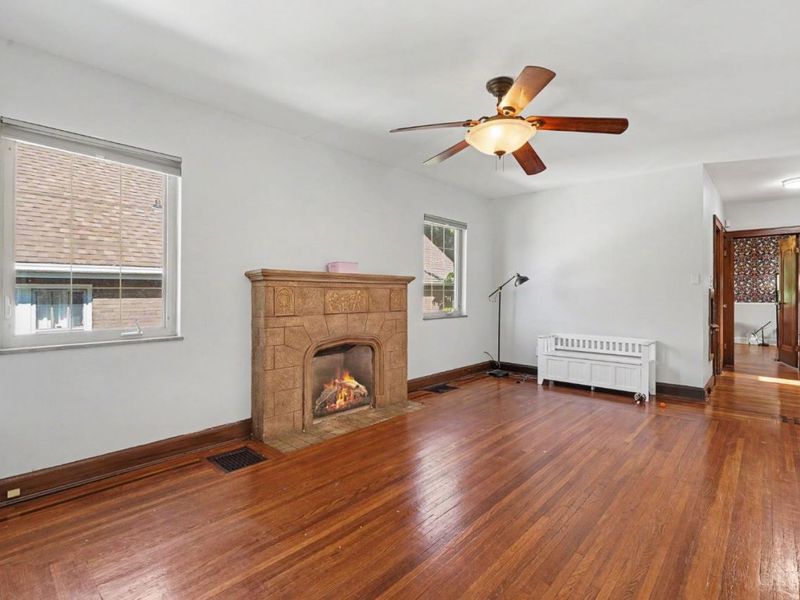 3058 Penrose Place, Cincinnati, OH 45211 Photo 2