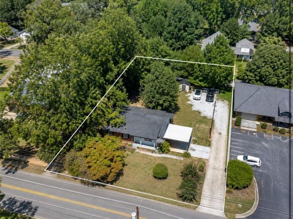 600 E Lanier Avenue W, Fayetteville, GA 30214