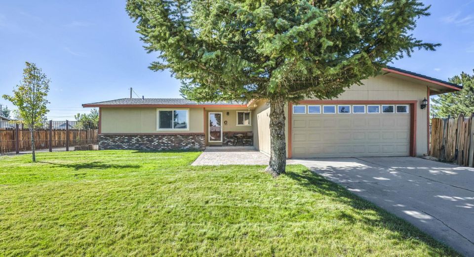 1427 Langley Drive, Gardnerville, NV 89460 Photo