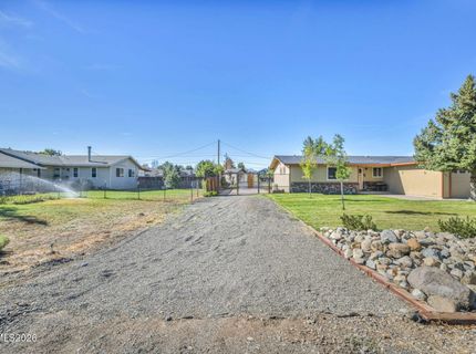 1427 Langley Drive, Gardnerville, NV 89460 Photo