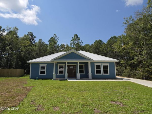 744 Magnolia Lake Drive, Defuniak Springs, FL 32433