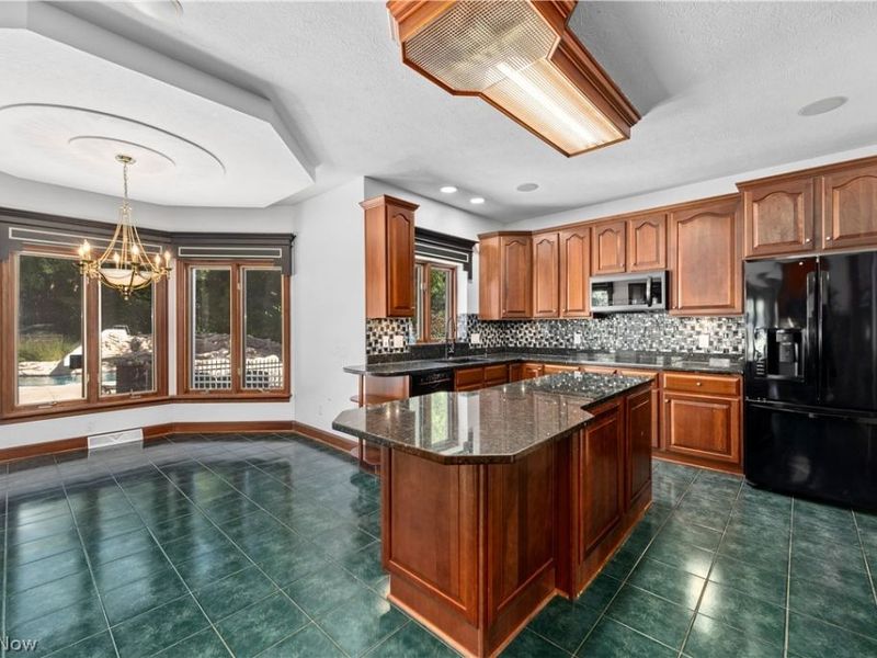 6232 Oak Point, Lorain, OH 44053 Photo 17