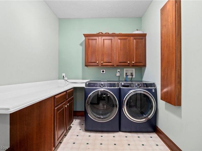 6232 Oak Point, Lorain, OH 44053 Photo 20