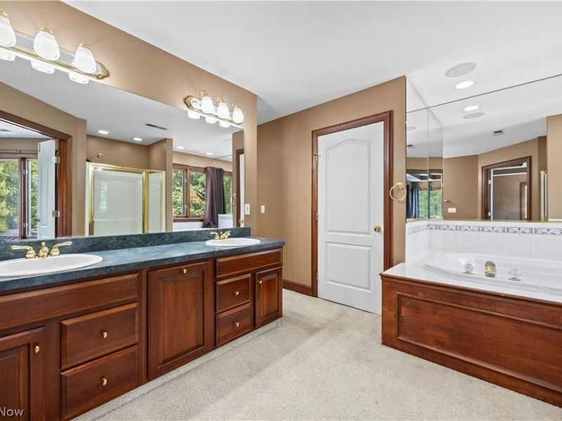 6232 Oak Point, Lorain, OH 44053 Photo 33