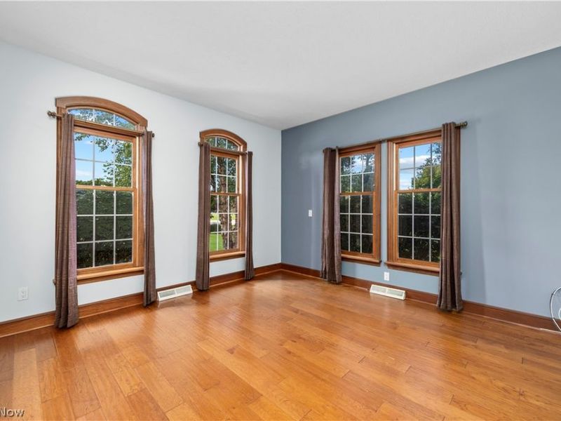 6232 Oak Point, Lorain, OH 44053 Photo 4