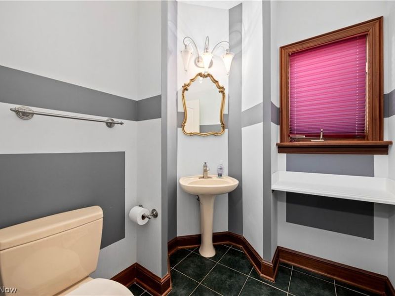 6232 Oak Point, Lorain, OH 44053 Photo 8