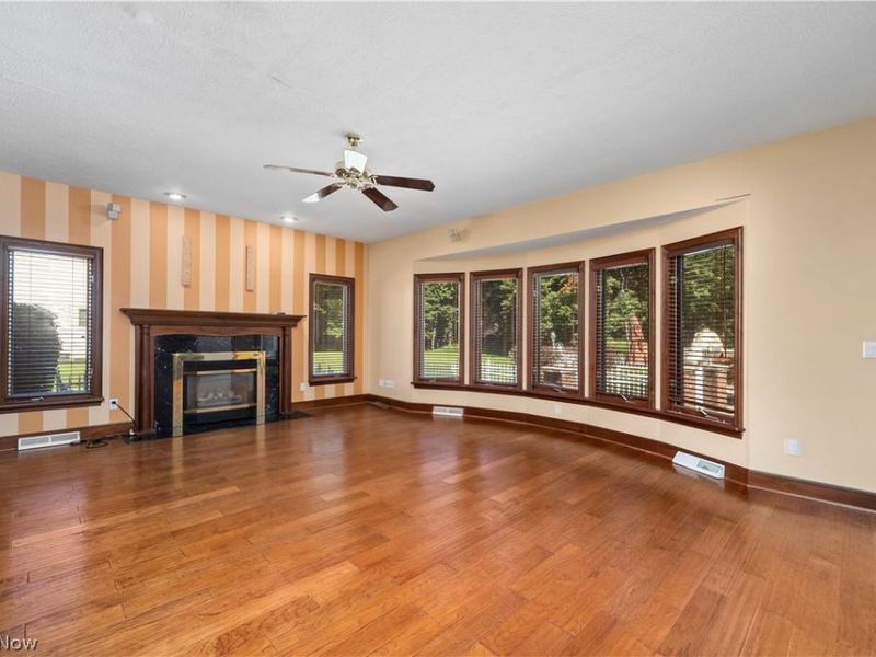 6232 Oak Point, Lorain, OH 44053 Photo 9