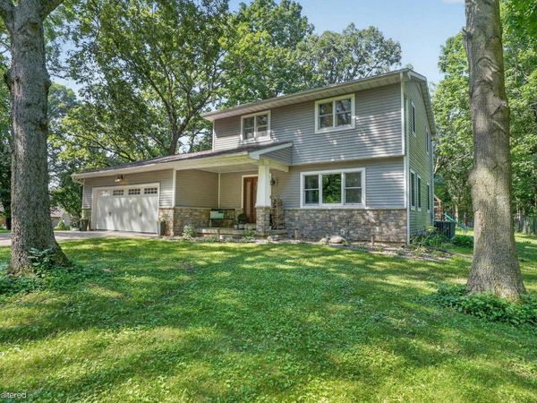 9759 Sylvan Dr., Janesville, IA 50647