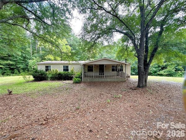 2946 Blacksburg Road , Grover, NC 28073