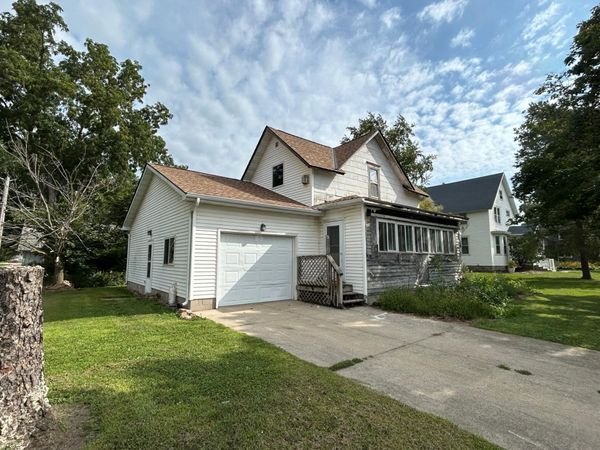140 2nd Street NW, Blooming Prairie, MN 55917