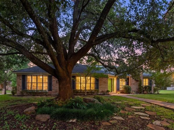 2825 Chimney Hill Drive , Waco, TX 76708