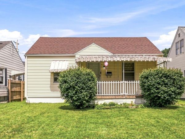 1917 E Bowman Street, South Bend, IN 46613