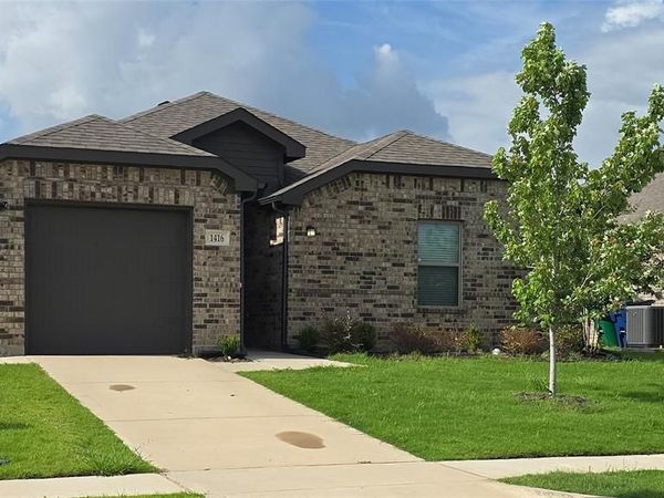 1416 Waverley Drive, Greenville, TX 75402