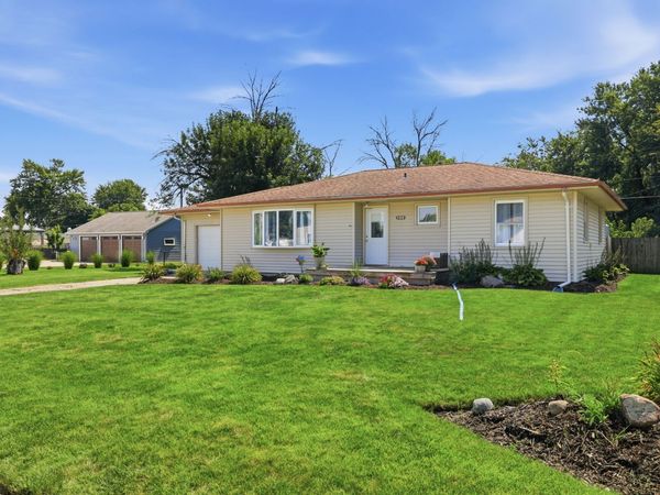 300 8th Avenue, Slater, IA 50244
