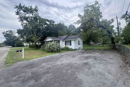 103 E Elmwood St.  photo 4