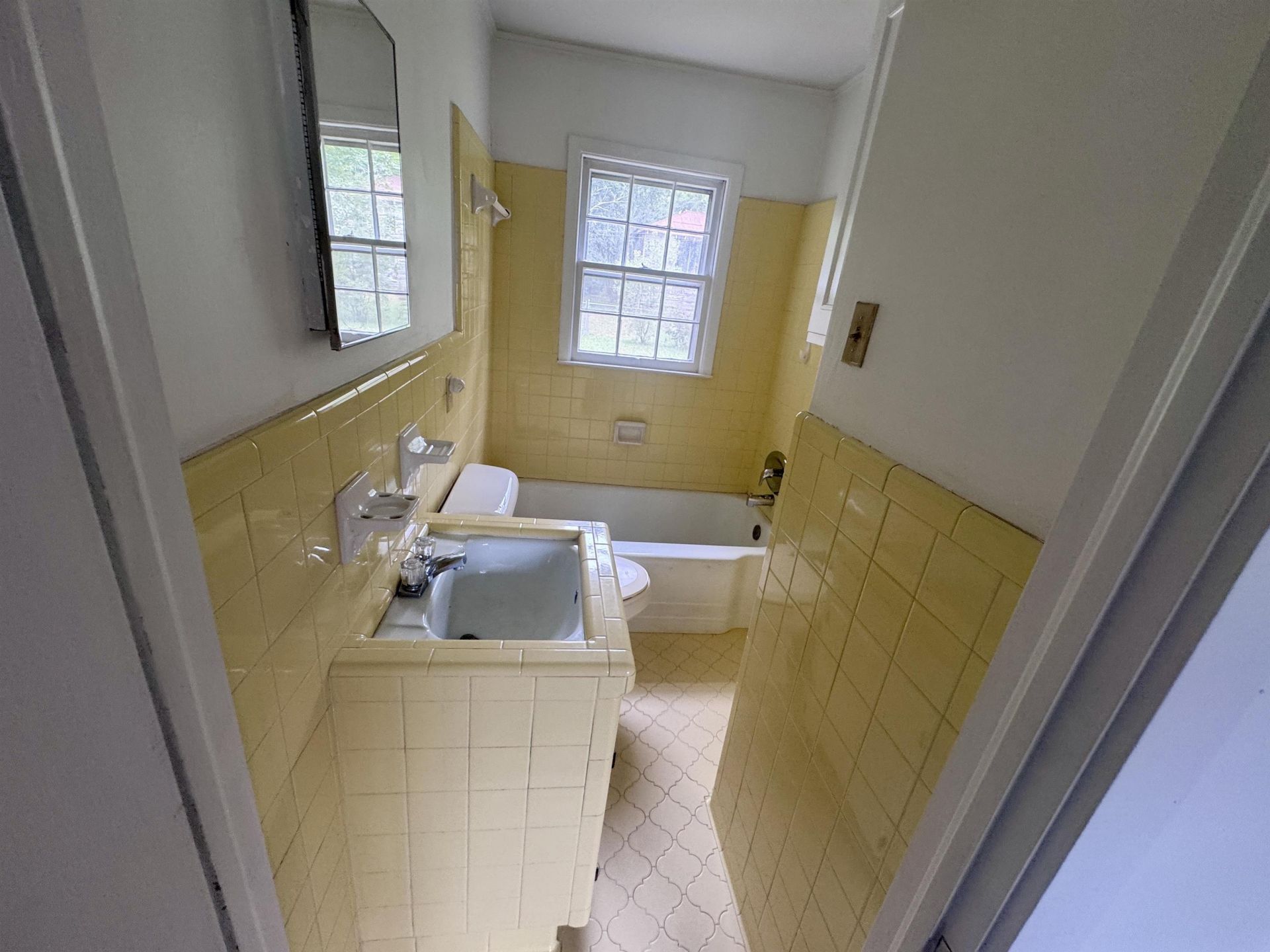 103 E Elmwood St.  Photo 29