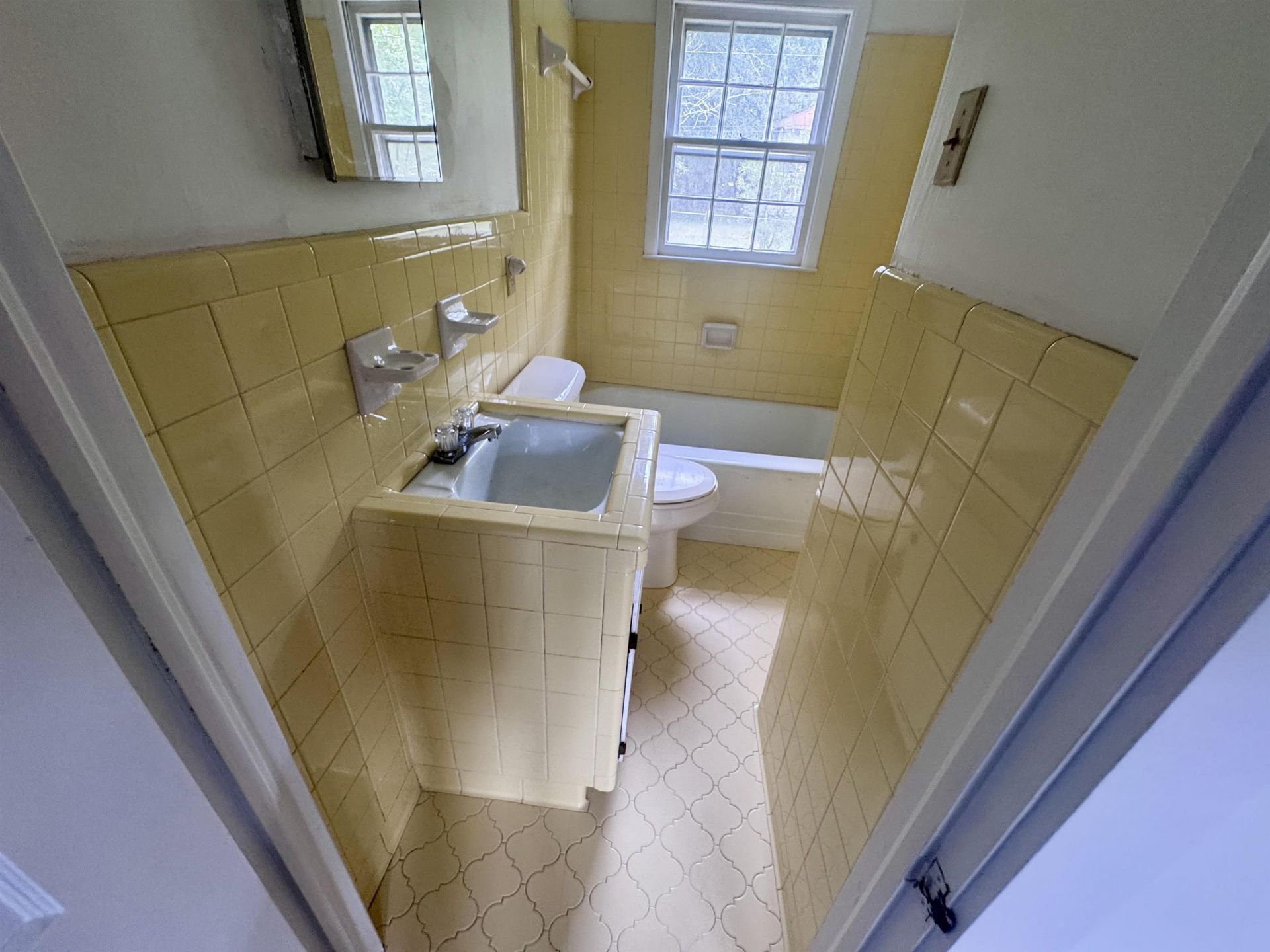 103 E Elmwood St.  Photo 31