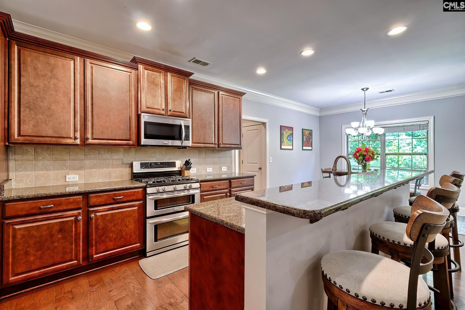 340 Turners Court  Photo 13