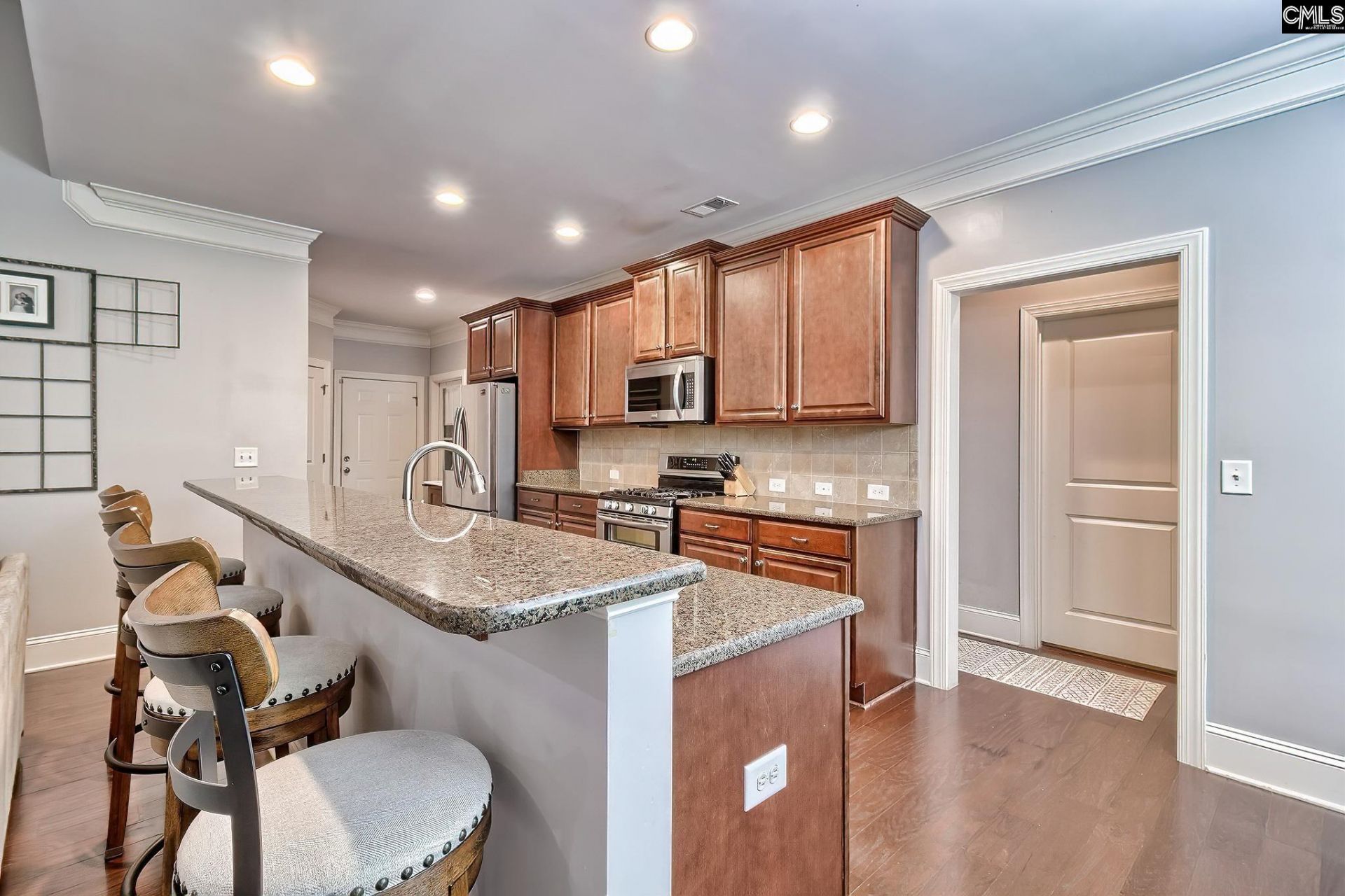 340 Turners Court  Photo 14