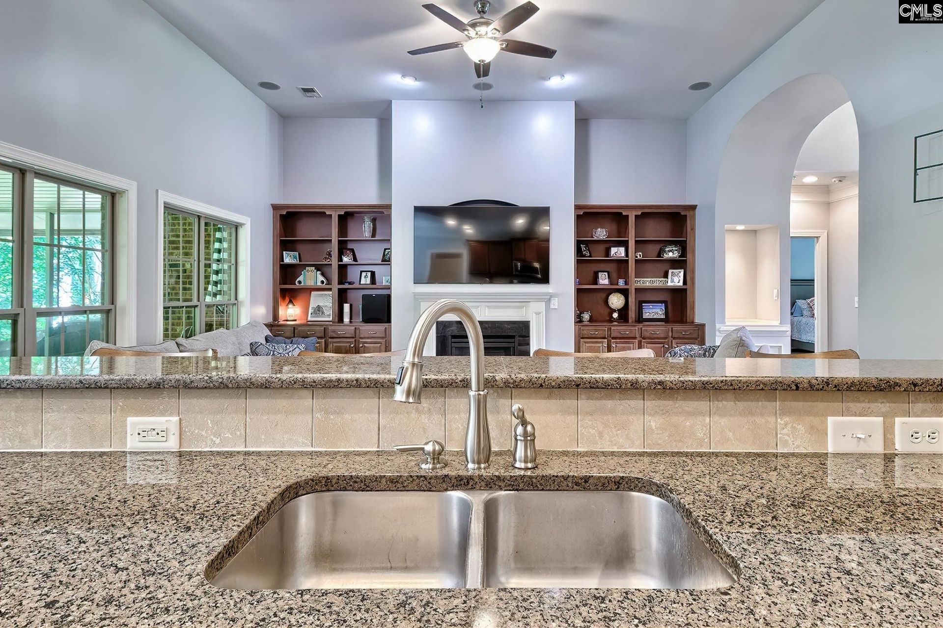340 Turners Court  Photo 16
