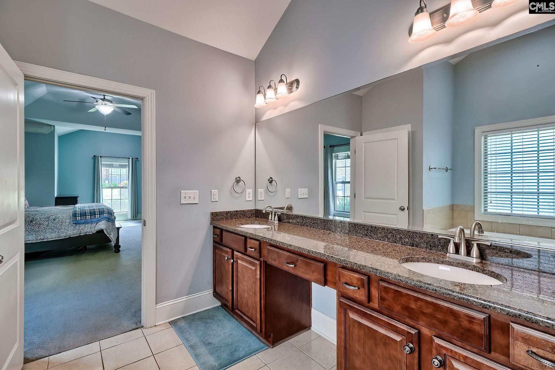 340 Turners Court  Photo 24