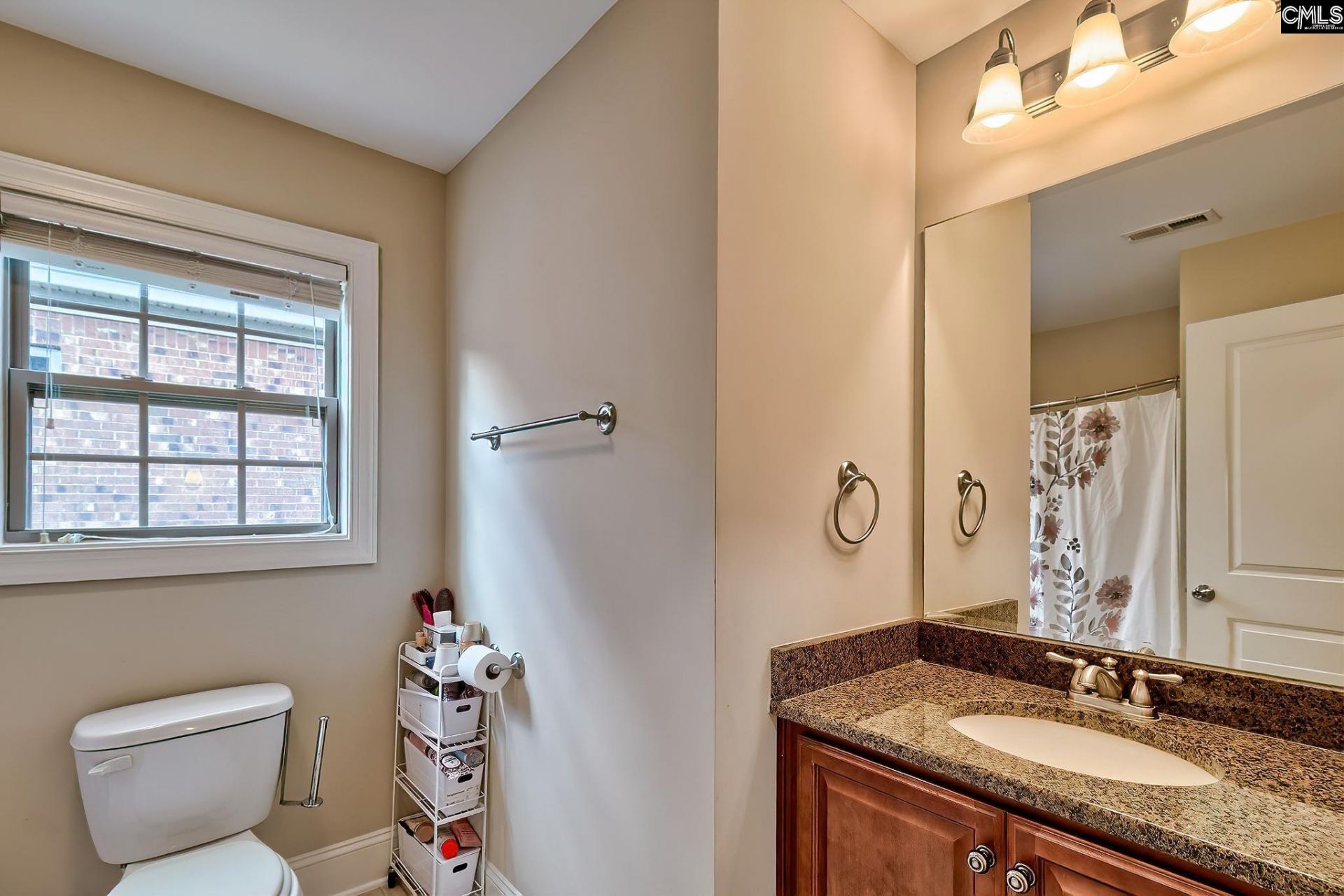 340 Turners Court  Photo 33