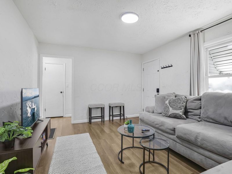 2190 Grasmere Avenue, Columbus, OH 43211 Photo 7