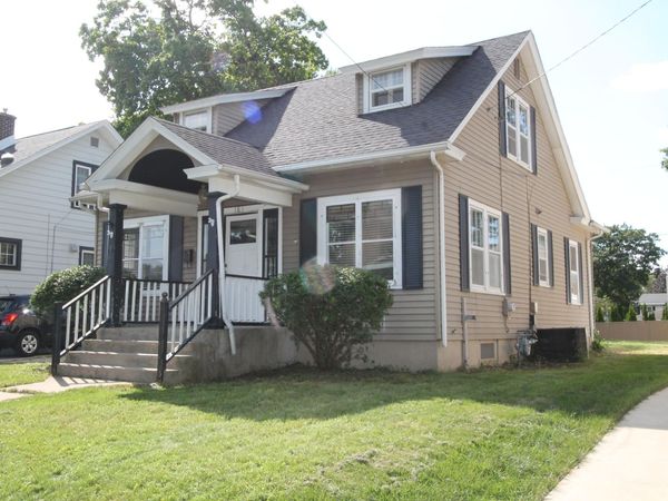 181 Kendall St, Burlington, WI 53105