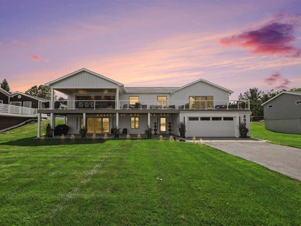 4906 Lakeshore Road, Boyne City, MI 49712