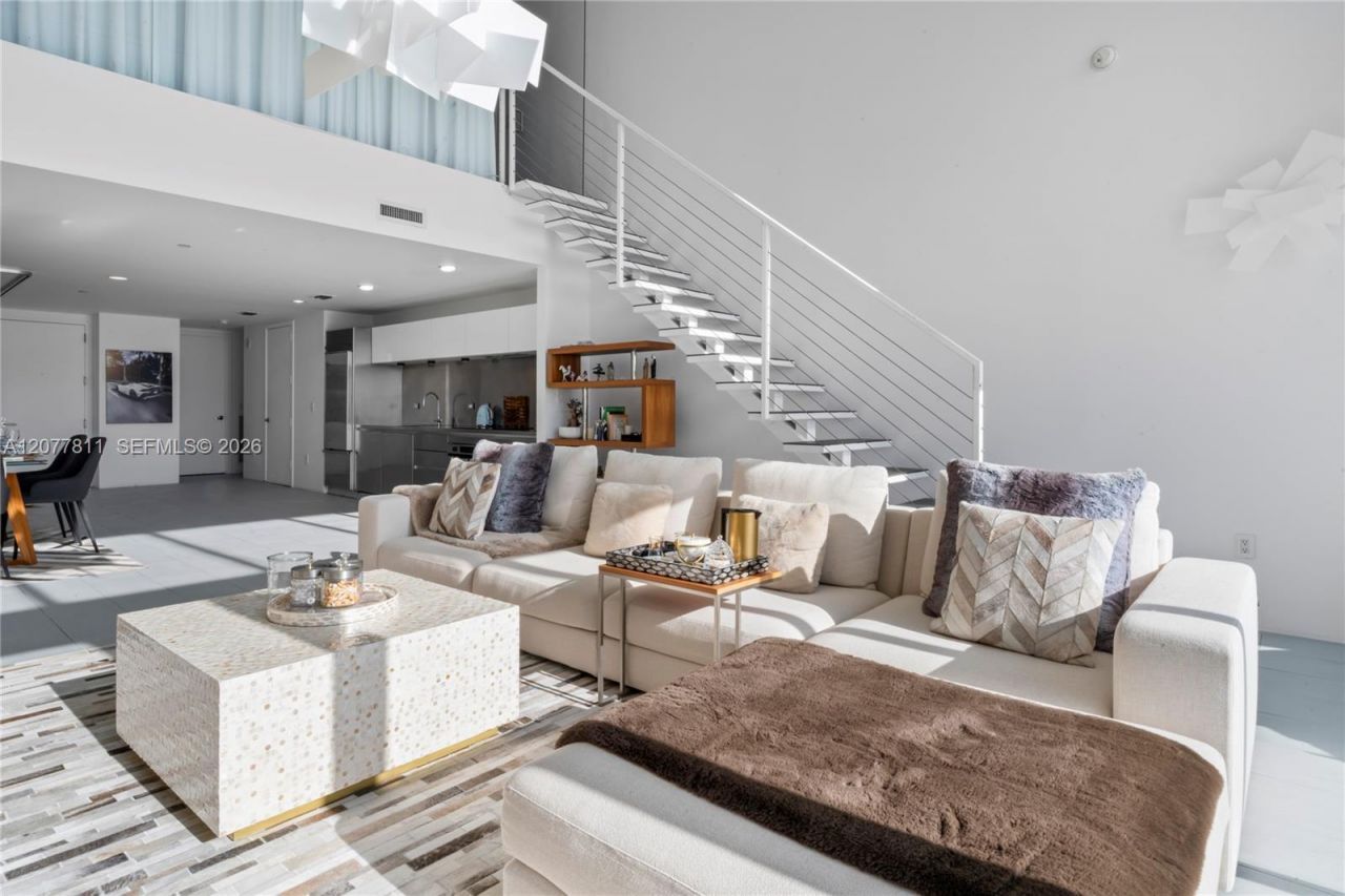 1040 Biscayne Blvd , Unit 3203, Miami, FL 33132 Photo