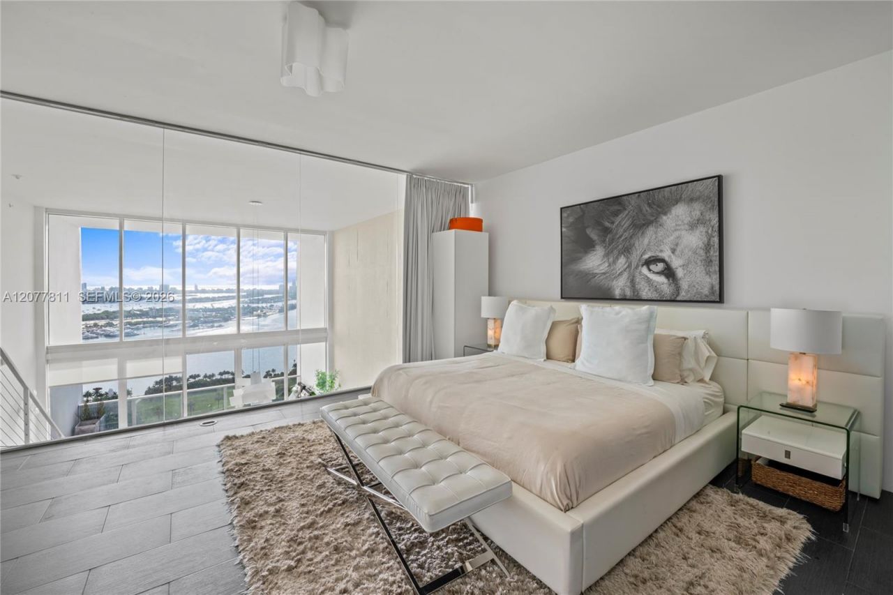 1040 Biscayne Blvd , Unit 3203, Miami, FL 33132 Photo