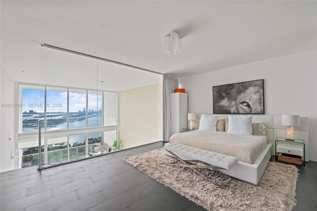 1040 Biscayne Blvd , Unit 3203, Miami, FL 33132 Photo
