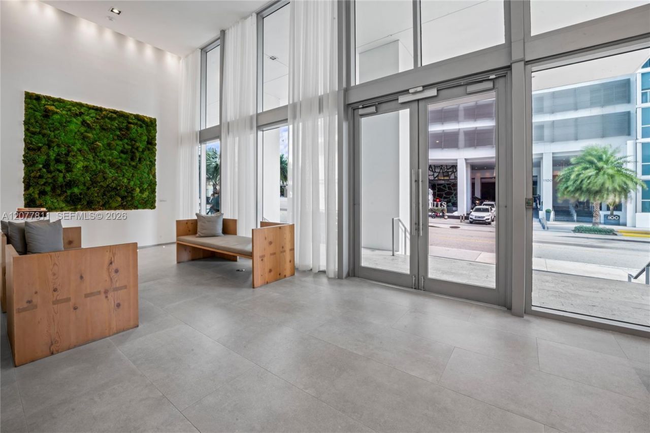 1040 Biscayne Blvd , Unit 3203, Miami, FL 33132 Photo