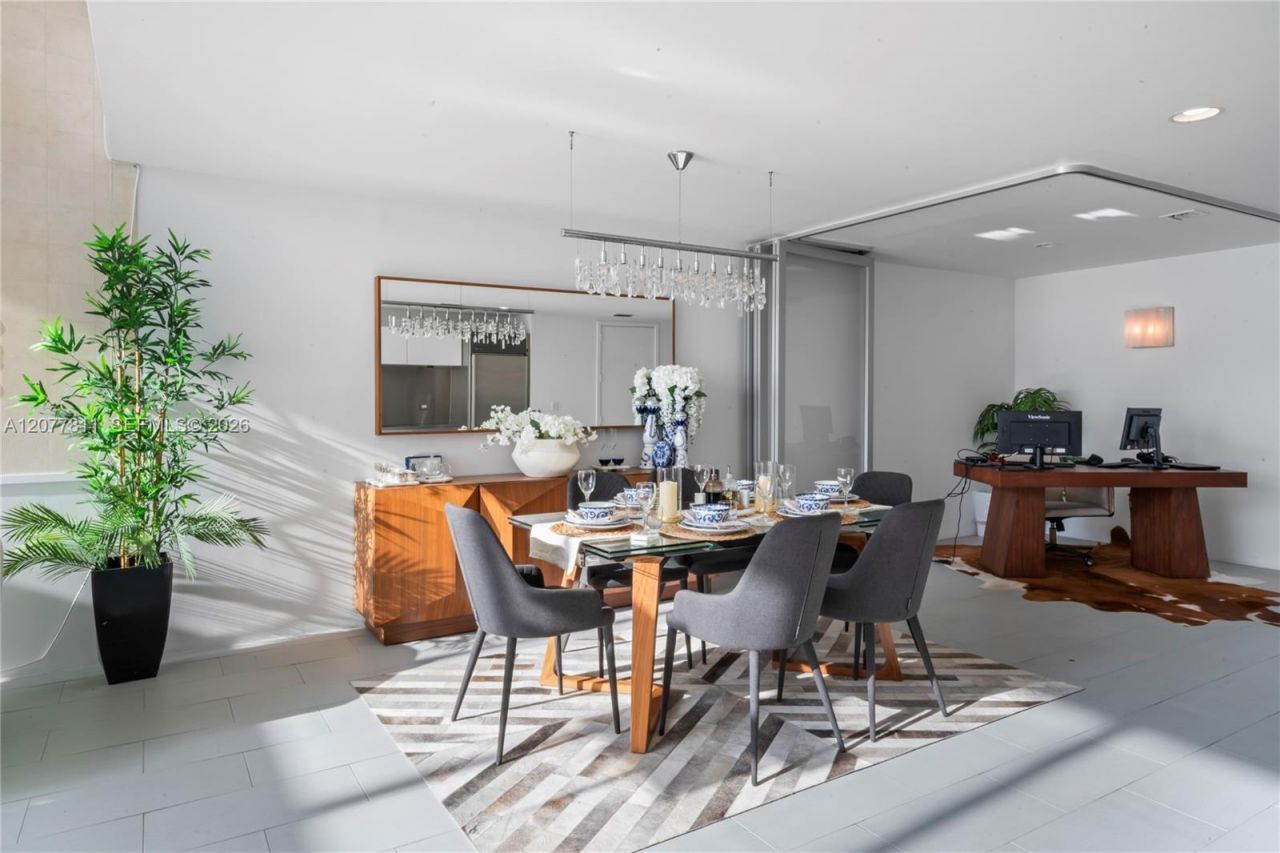 1040 Biscayne Blvd , Unit 3203, Miami, FL 33132 Photo