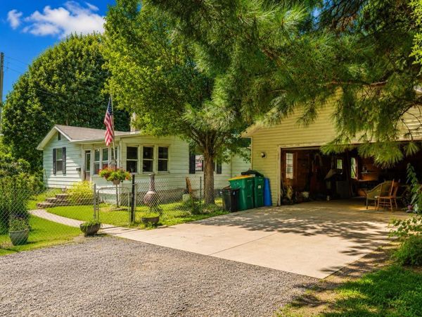 1501 Panama Street, Mishawaka, IN 46544