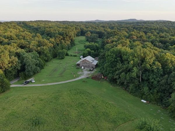 2405 Paul Finley Rd, Lewisburg, TN 37091